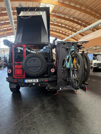 Preview: Yakima Back Swing Adapter